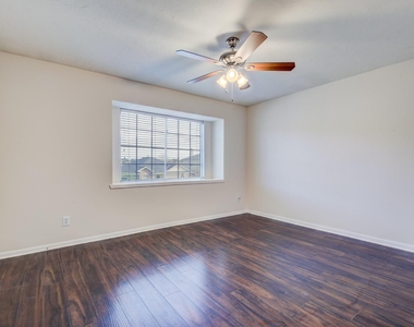 21615 Long Castle Drive - Photo Thumbnail 14