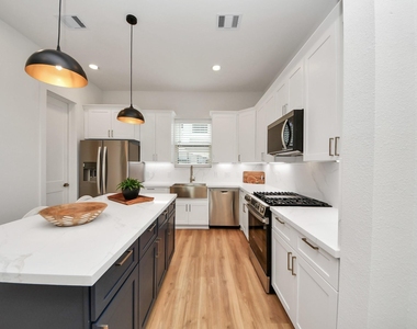 2428 Ella Boulevard - Photo Thumbnail 17
