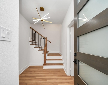 2428 Ella Boulevard - Photo Thumbnail 4