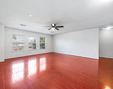 2032 Creek Shore Lane - Photo Thumbnail 19