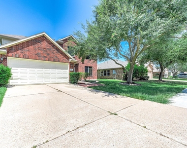 2032 Creek Shore Lane - Photo Thumbnail 1