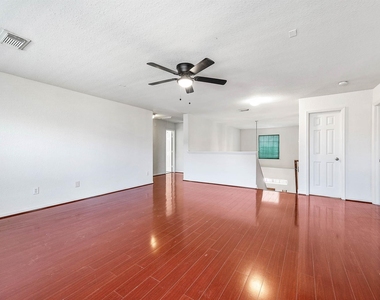 2032 Creek Shore Lane - Photo Thumbnail 20