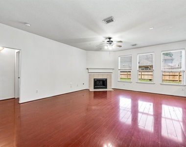 2032 Creek Shore Lane - Photo Thumbnail 6
