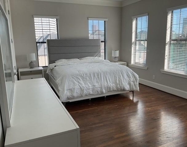 5717 Winsomelane - Photo Thumbnail 9