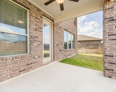 8202 Leisure Point Drive - Photo Thumbnail 33