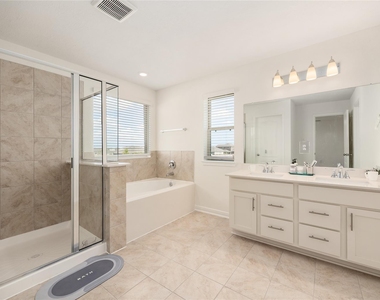 8202 Leisure Point Drive - Photo Thumbnail 27