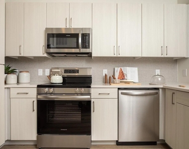 1690 North Loop - Photo Thumbnail 4