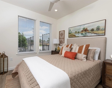 1690 North Loop - Photo Thumbnail 9