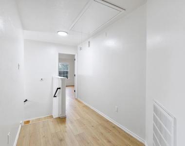 9031 Aspen Trace Lane - Photo Thumbnail 23