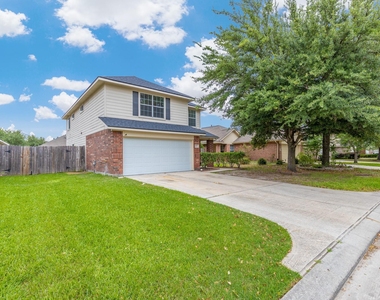 9031 Aspen Trace Lane - Photo Thumbnail 2