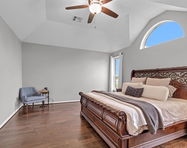 3002 E Lake Falls Circle - Photo Thumbnail 25