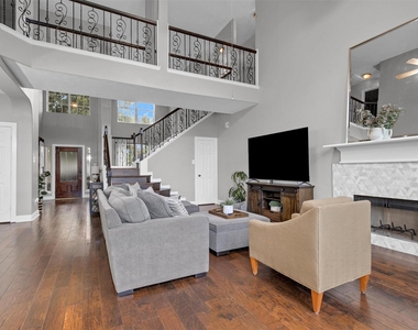 3002 E Lake Falls Circle - Photo Thumbnail 21