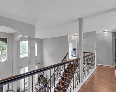 3002 E Lake Falls Circle - Photo Thumbnail 32
