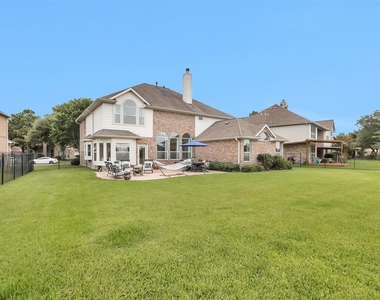 3002 E Lake Falls Circle - Photo Thumbnail 44