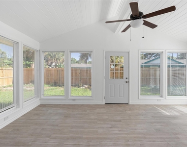 500 Shirleen Drive - Photo Thumbnail 17