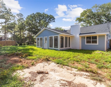 500 Shirleen Drive - Photo Thumbnail 2