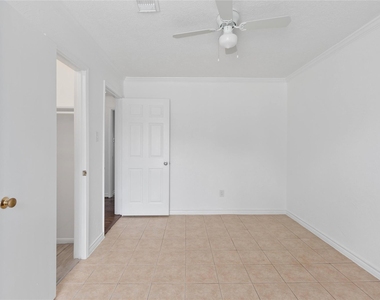 500 Shirleen Drive - Photo Thumbnail 24