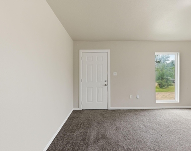303 Gans Street - Photo Thumbnail 6