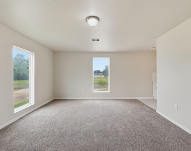 303 Gans Street - Photo Thumbnail 9