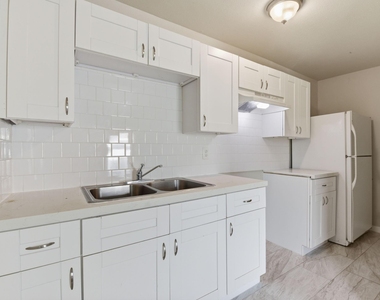 303 Gans Street - Photo Thumbnail 12