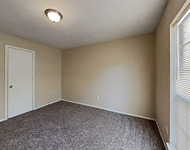 4343 Kevinkay Drive - Photo Thumbnail 9