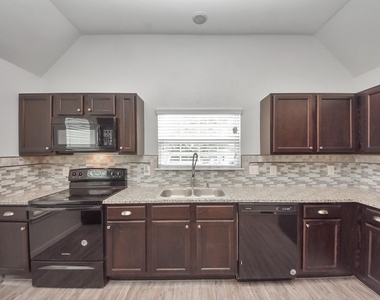 16692 E Ivanhoe Street - Photo Thumbnail 21