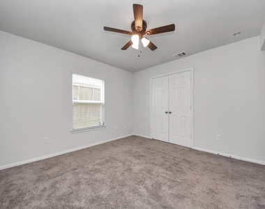 16692 E Ivanhoe Street - Photo Thumbnail 14