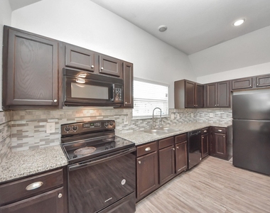 16692 E Ivanhoe Street - Photo Thumbnail 22