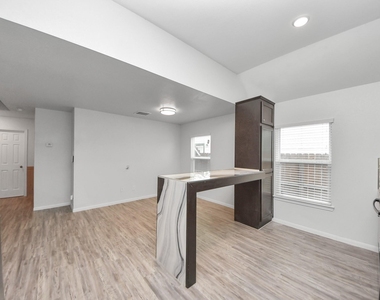 16692 E Ivanhoe Street - Photo Thumbnail 24