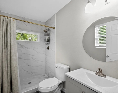 5233 Higgins Street - Photo Thumbnail 19