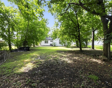 5233 Higgins Street - Photo Thumbnail 21