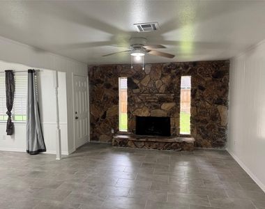 10415 Sageburrow Drive - Photo Thumbnail 2