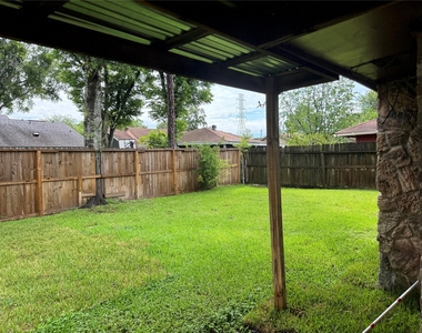 10415 Sageburrow Drive - Photo Thumbnail 12