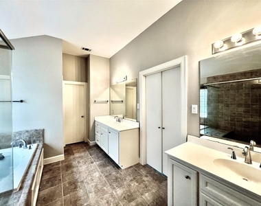 3731 Main Poplar Drive - Photo Thumbnail 19