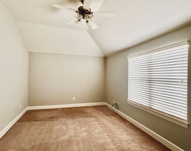 3731 Main Poplar Drive - Photo Thumbnail 21
