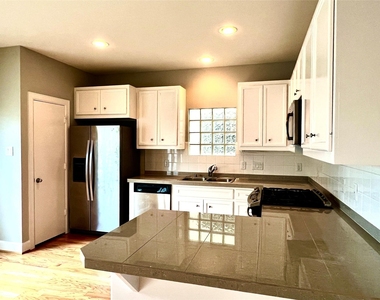 3731 Main Poplar Drive - Photo Thumbnail 9