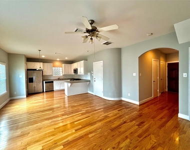 3731 Main Poplar Drive - Photo Thumbnail 5