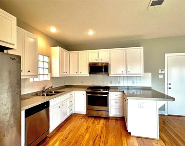 3731 Main Poplar Drive - Photo Thumbnail 6