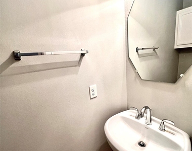 3731 Main Poplar Drive - Photo Thumbnail 32
