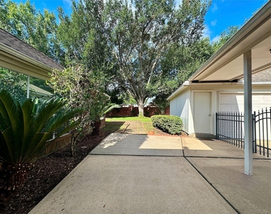 1318 Cedar Terrace Court - Photo Thumbnail 25