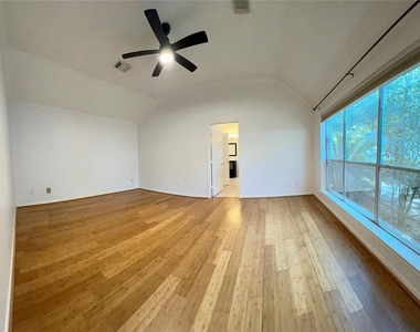 1318 Cedar Terrace Court - Photo Thumbnail 12