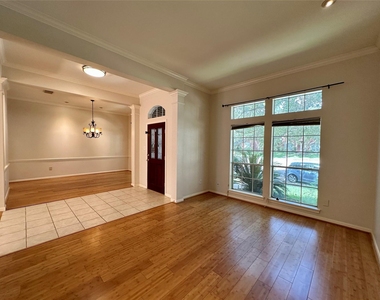 1318 Cedar Terrace Court - Photo Thumbnail 8