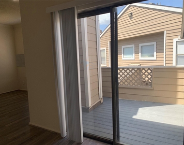 2710 Grants Lake Boulevard - Photo Thumbnail 10