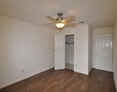 2706 Sunbird Drive - Photo Thumbnail 14