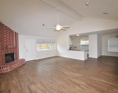 2706 Sunbird Drive - Photo Thumbnail 6