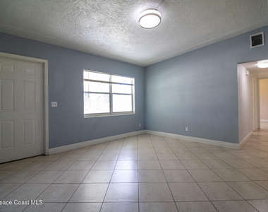 1890 Cedarwood Drive - Photo Thumbnail 11