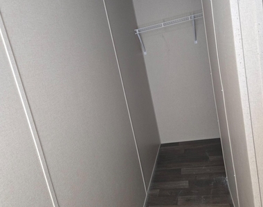 419 Egret Circle - Photo Thumbnail 6