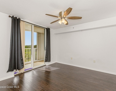 800 Del Rio Way - Photo Thumbnail 18