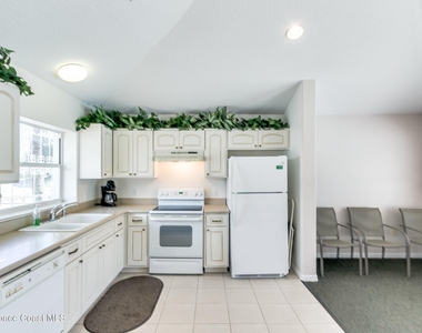 800 Del Rio Way - Photo Thumbnail 52