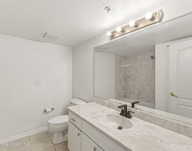 800 Del Rio Way - Photo Thumbnail 21